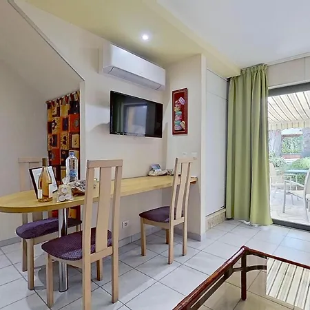 Daire Vbyonyx Olmeto (Corsica)