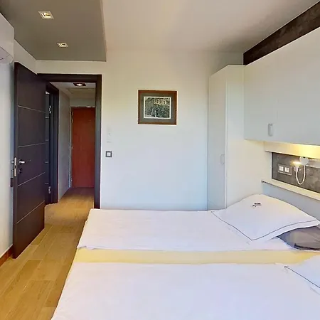 Daire Vbyonyx Olmeto (Corsica)